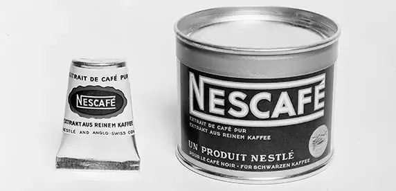 Primeiras latas de NESCAFÉ
