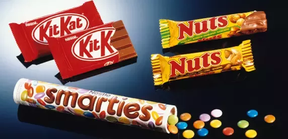 Chocolates KITKAT, SMARTIES e NUTS