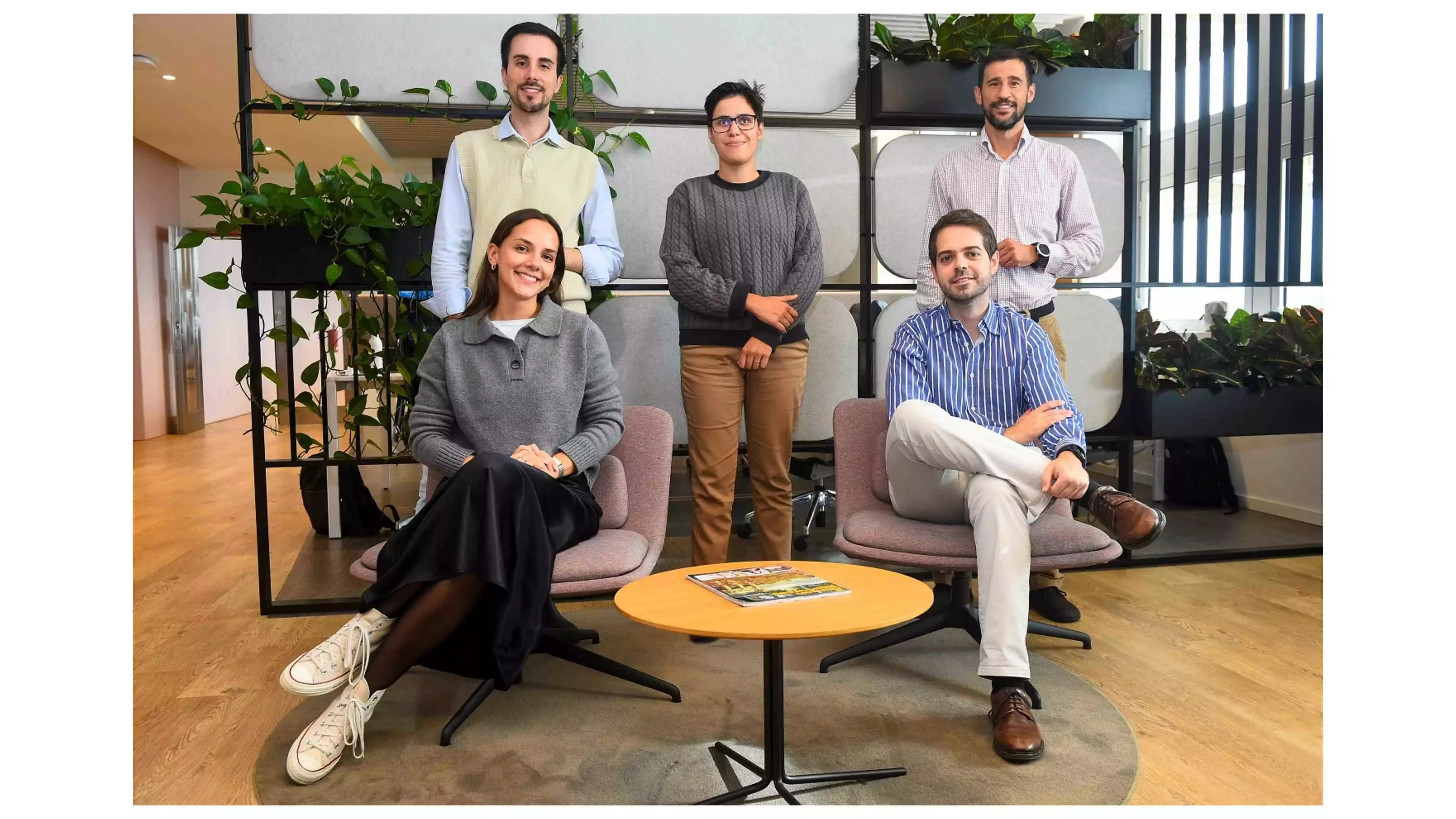 Colaboradores da Nestlé Portugal em ambiente de escritório na sede