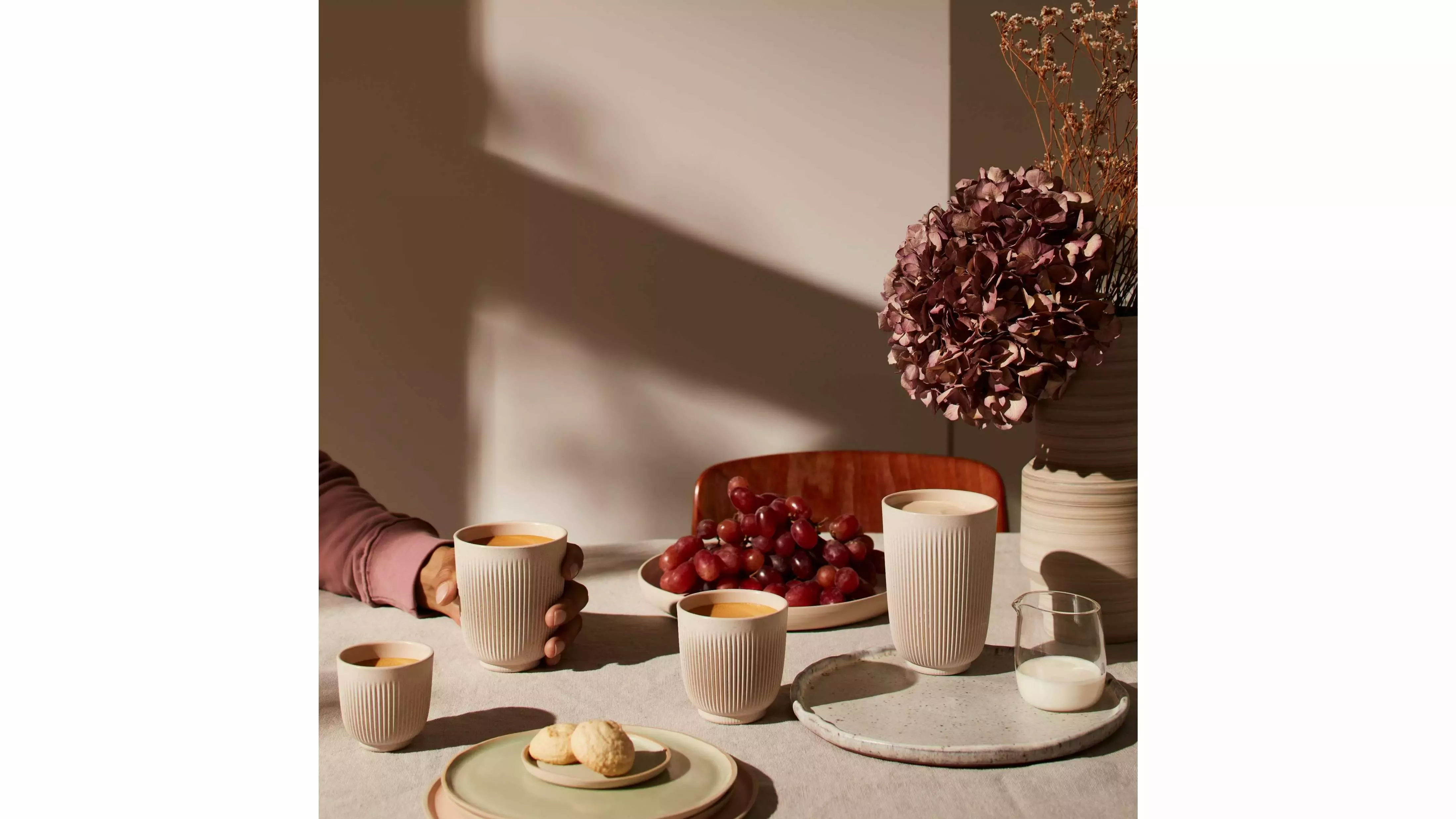 Mesa com NESPRESSO Nude Collection