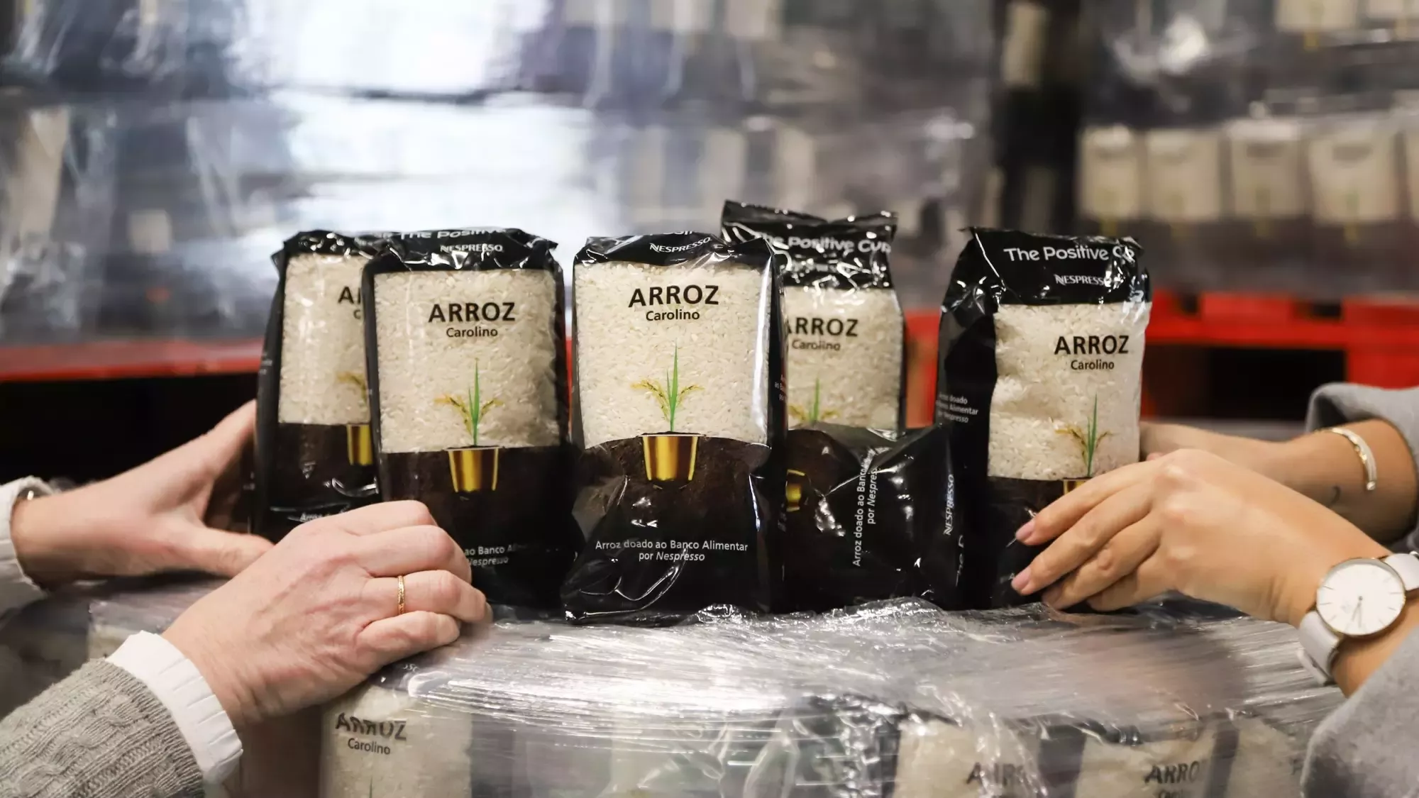 Embalagens de arroz carolino da NESPRESSO para o Banco Alimentar
