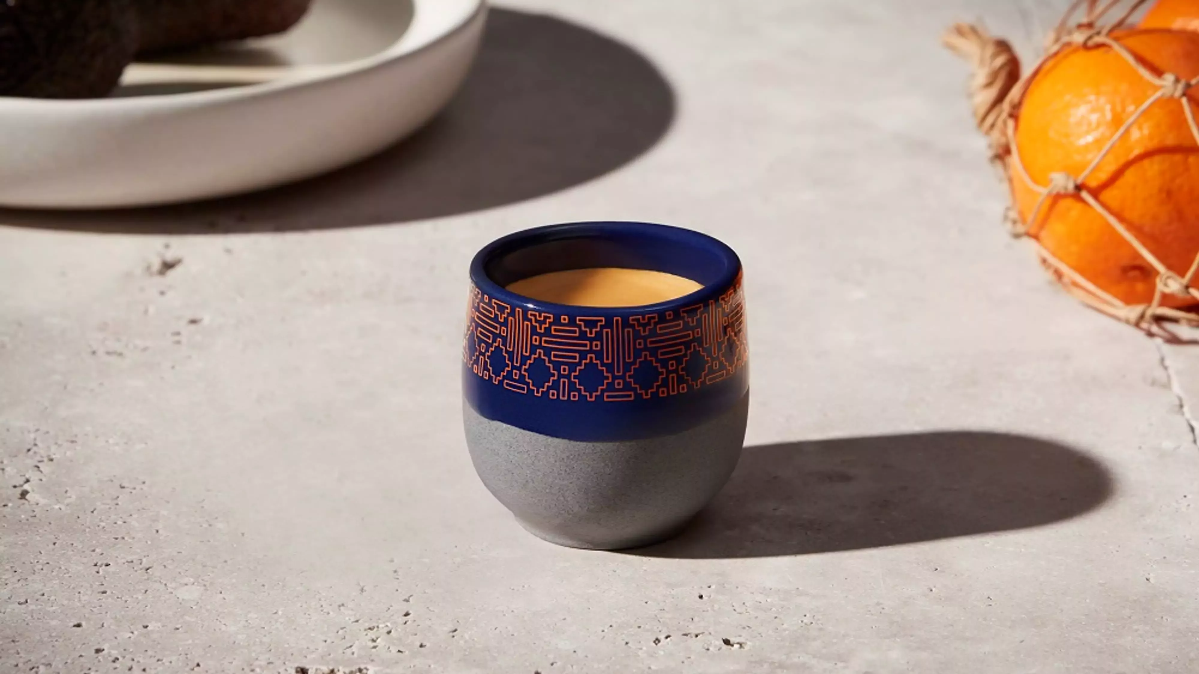 Chávena de café feita à mão, Recyclay da NESPRESSO
